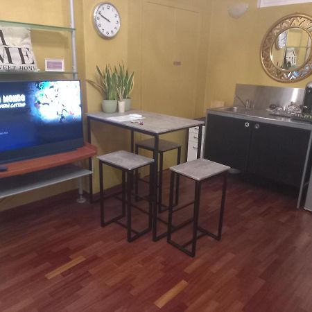 Apartment Milan Bagian luar foto