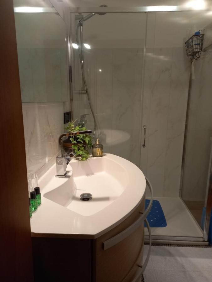  Apartment Milan Bagian luar foto