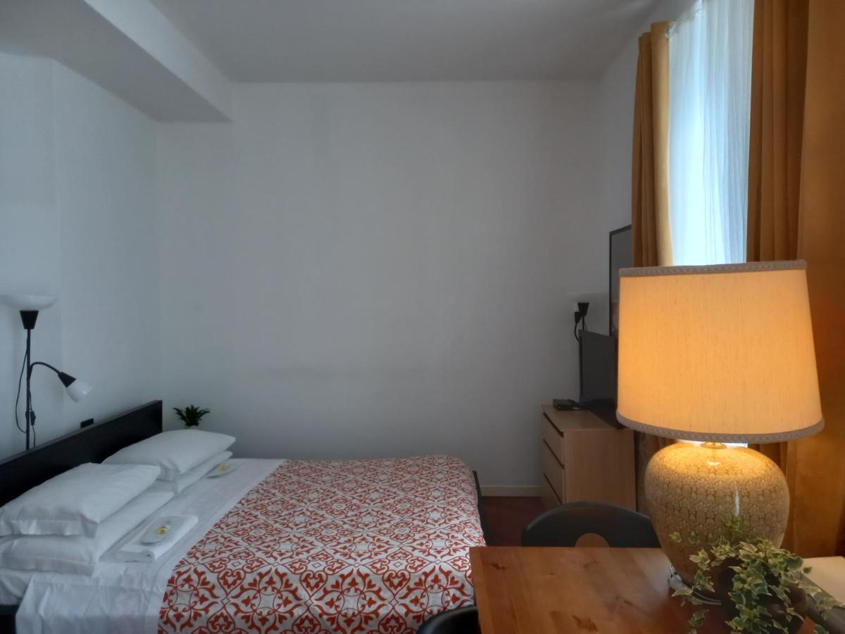 Apartment Milan Bagian luar foto